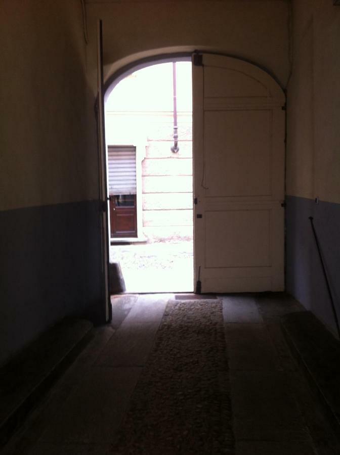 Appartamento In Centro Storico アスティ エクステリア 写真